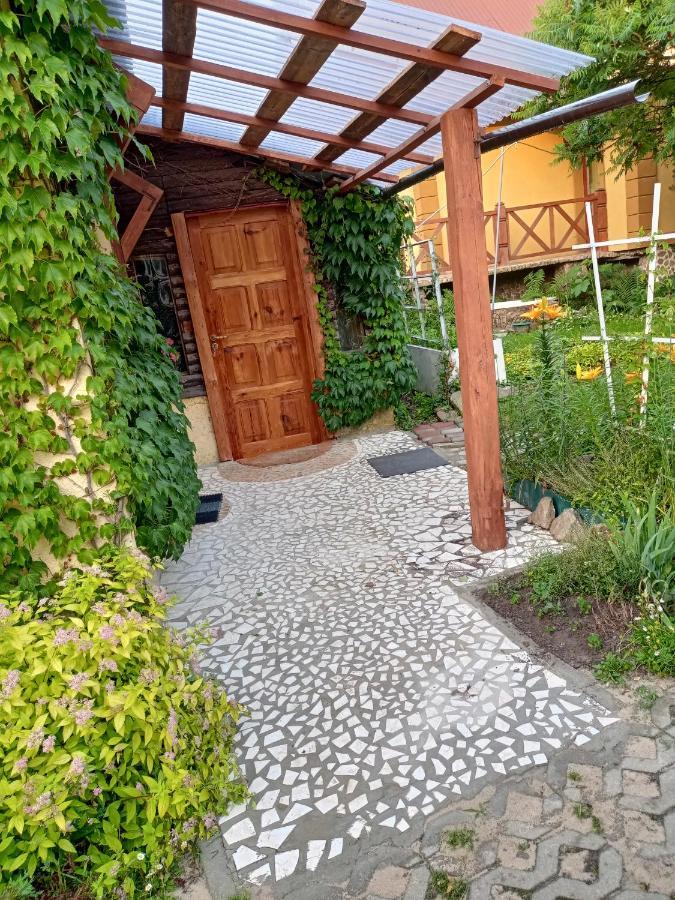 Agroturystyka "Pod Bluszczem" Krasnobród Buitenkant foto